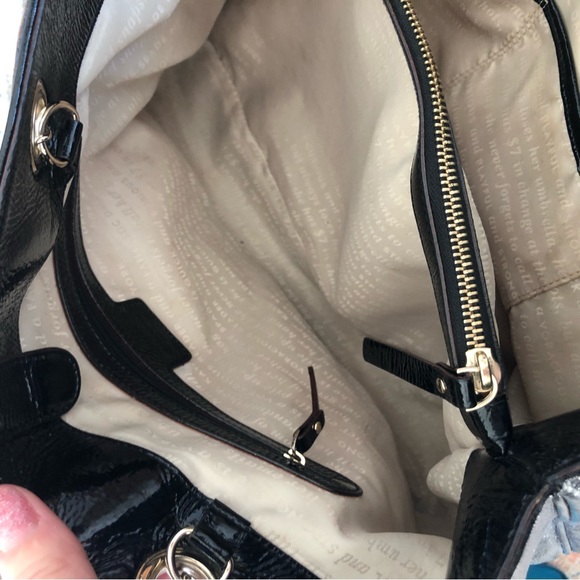 ♠️ Kate spade New York ♠️ large black patent leather handbag - Picture 13 of 17